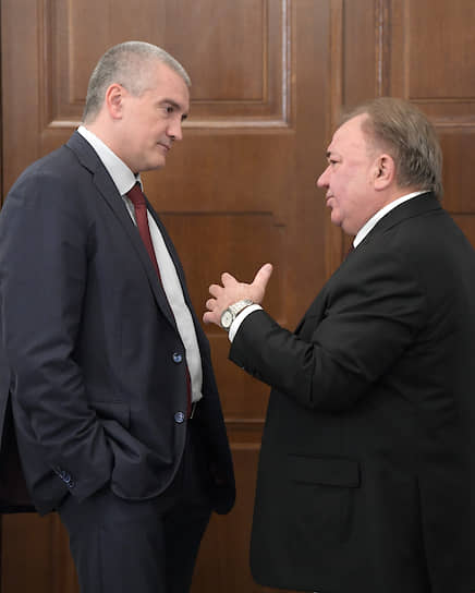 Глава Крыма Сергей Аксенов (слева) и глава Ингушетии Махмуд-Али Калиматов