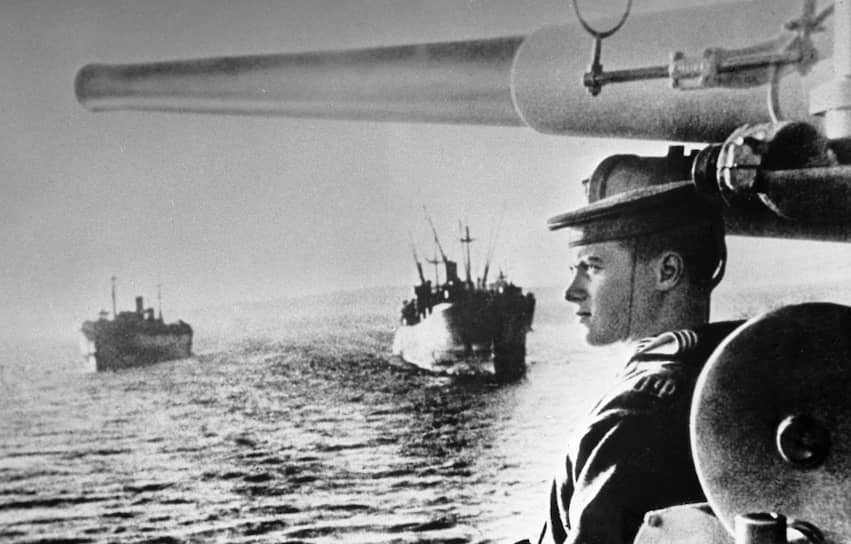 8 августа 1945 года СССР в соответствии с обязательствами, взятыми на Ялтинской конференции, объявил Японии войну. На следующий день началось наступление на линии китайской границы. Общая протяженность фронта превысила 4,5 тыс. км 