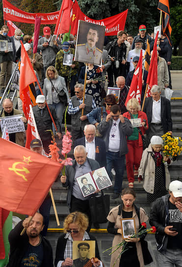Минск, Белоруссия. Митинг в честь 75-летия окончания Второй мировой войны на площади Победы 