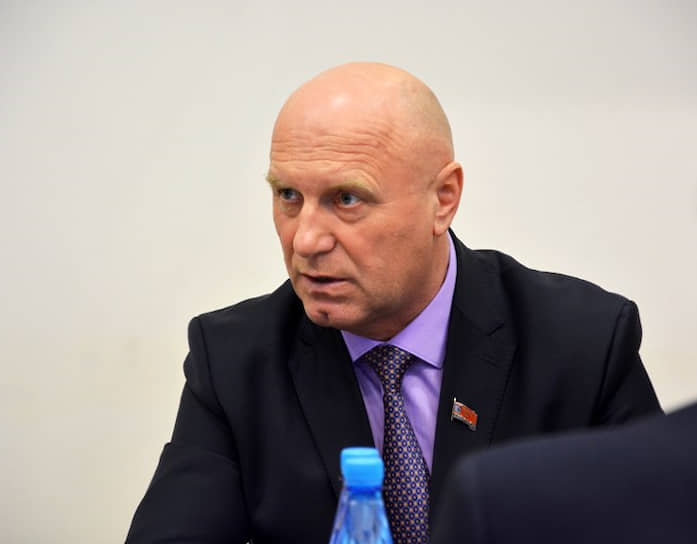 5-е место. Депутат Магаданской областной думы, владелец Колымского производственно-коммерческого концерна «Арбат» Александр Басанский — 2,74 млрд руб.