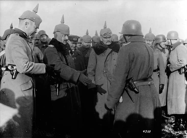 «Мы сознаем трудность положения, которое наступает для Германии с 1916 года» (на фото второй слева — кайзер Вильгельм II) 