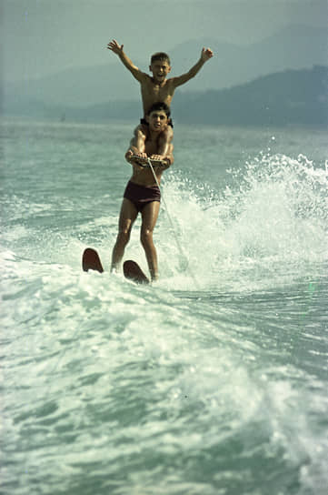 Водные лыжи на Черном море, 1966 год