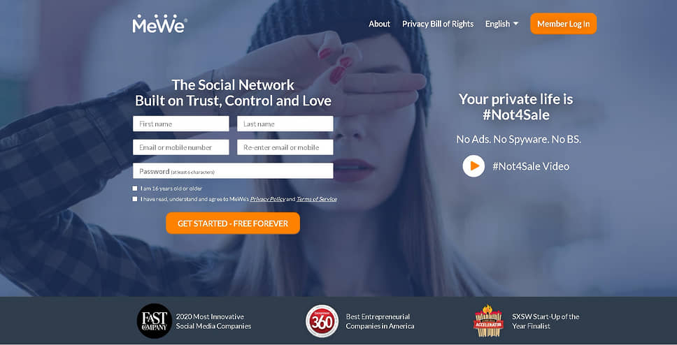 Интерфейс MeWe часто описывается как схожий с интерфейсом Facebook 
