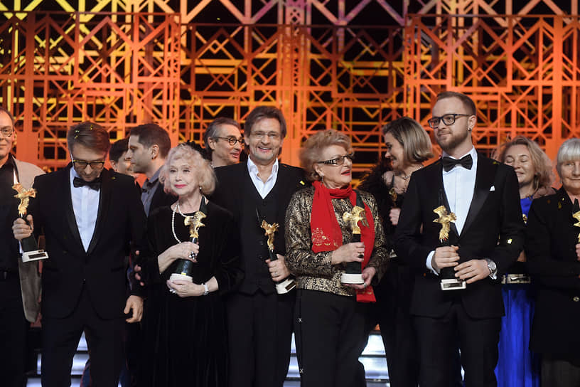 Лауреаты премии «Золотой орел» 