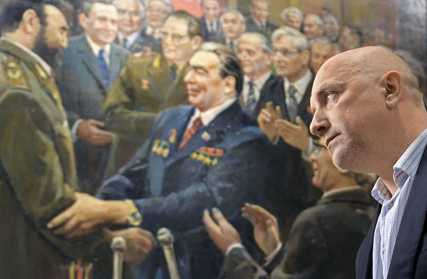 Москва, Россия. Председатель партии «За правду», писатель Захар Прилепин во время церемонии подписания манифеста об объединении с партиями «Справедливая Россия» и «Патриоты России»