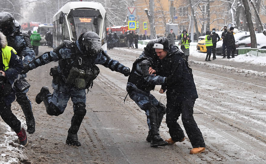 Задержание участников акции у «Матросской Тишины»