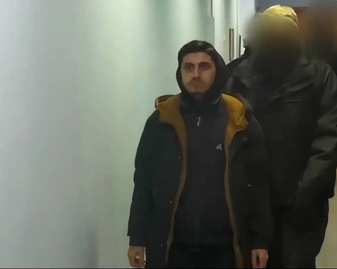 , 20 лет, Новосибирск Проходит подозреваемым по статье 212 УК РФ ч. 3 (призывы к массовым беспорядкам) за акцию протеста 23 января. По версии следствия, под разными никами в чатах призывал людей нападать на сотрудников полиции. Мера пресечения — ограничение некоторых действий
