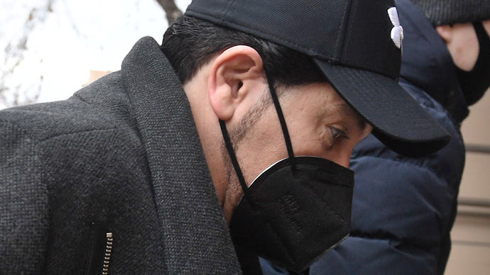 Авраам Руссо спел слишком старую песню
