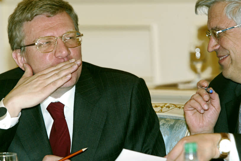 Министр финансов Алексей Кудрин и глава ЦБ Сергей Игнатьев (фото 2004 года) не только вместе работали, но и дружили, ведь оба когда-то были членами одного и того же кружка ленинградских экономистов 
