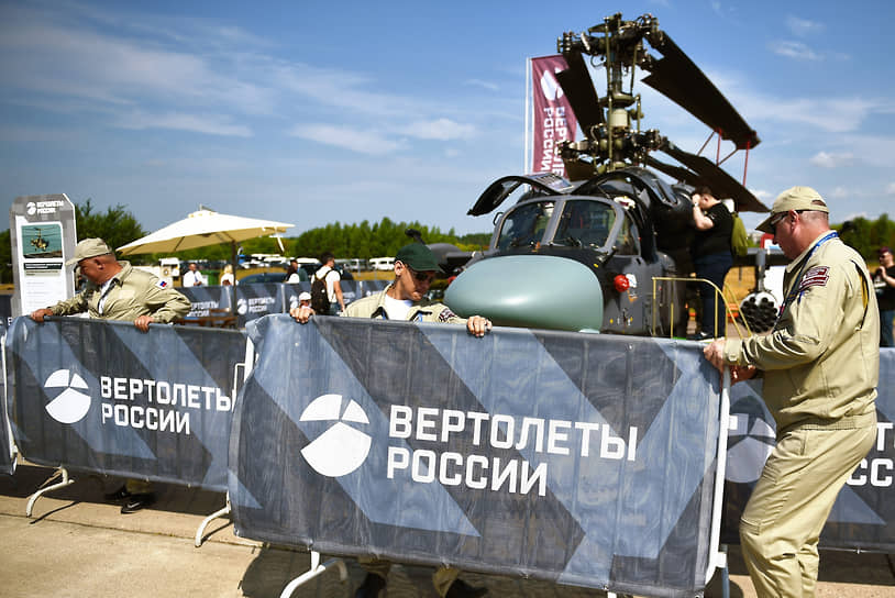 Боевой разведывательно-ударный вертолет палубного базирования Ка-52К