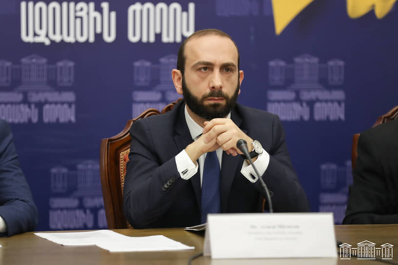 Министр иностранных дел Армении Арарат Мирзоян 