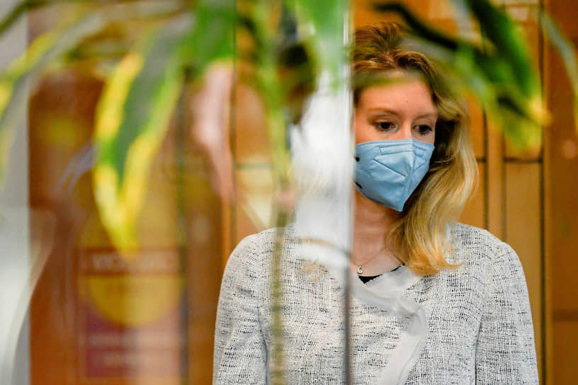 Основательница Theranos Элизабет Холмс 