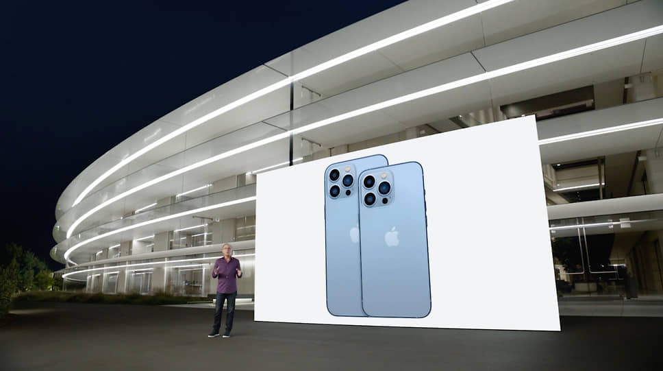 В iPhone 13 Pro и iPhone 13 Pro Max была переработана архитектура зарядки, что еще дольше увеличило время работы. Новая функция ProMotion позволяет обновлять изображение с частотой от 10 до 120 кадров в секунду