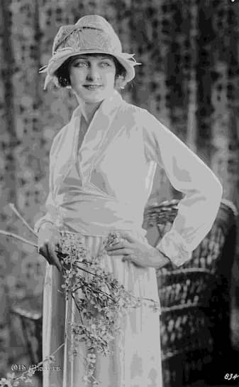 В 1923 году, снимаясь в фильме «Районы Вирджинии» в Техасе, погибла звезда немого кино Марта Мэнсфилд. Актриса отдыхала в своей машине между дублями, когда ее пышный сценический костюм загорелся от неудачно оброненной спички. Она скончалась в больнице от обширных ожогов. Фильм кинокомпании Fox в итоге вышел в прокат, но позже был утерян в архивах
