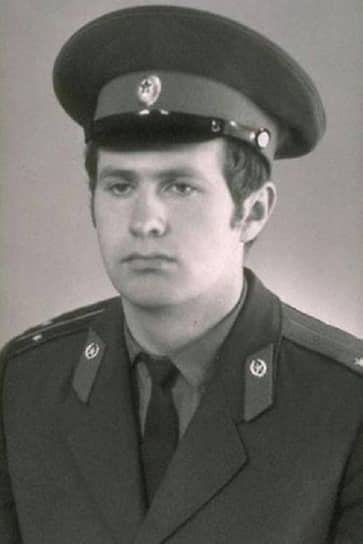 В 1970-1972 годах после окончания Института восточных языков будущий лидер ЛДПР Владимир Жириновский служил офицером в политическом управлении штаба Закавказского военного округа в Тбилиси. «У меня вторая специальность — "спецпропаганда". Я счастлив, что меня этой профессии обучили 50 лет назад»,— рассказывал политик