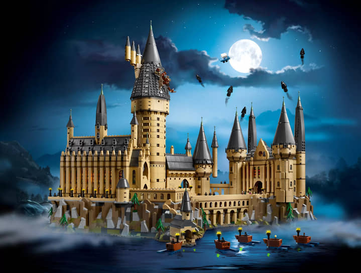 Конструктор Lego Harry Potter «Замок Хогвартс» 