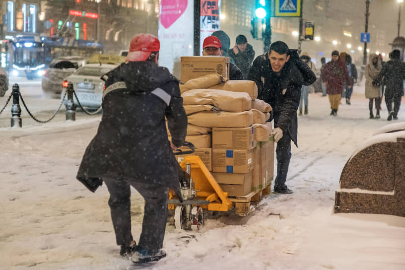За сутки в Санкт-Петербурге утилизировали более 28 тыс. кубометров снега 