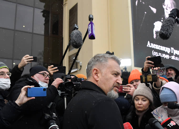 Певец Леонид Агутин