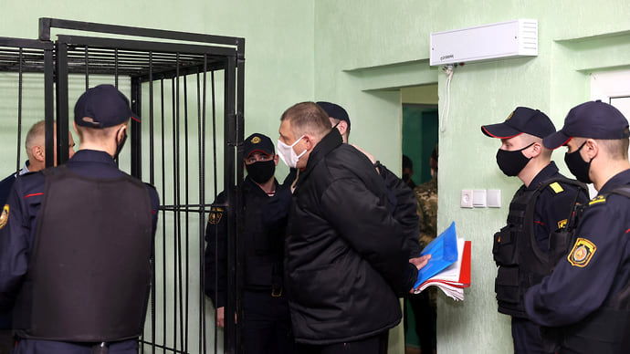 Оппозиция усиленного режима
