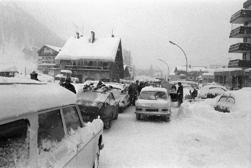 10 февраля 1970 года во французских Альпах лавина сошла на отель Вальд-д’Изер. В этой катастрофе погибли около 200 человек