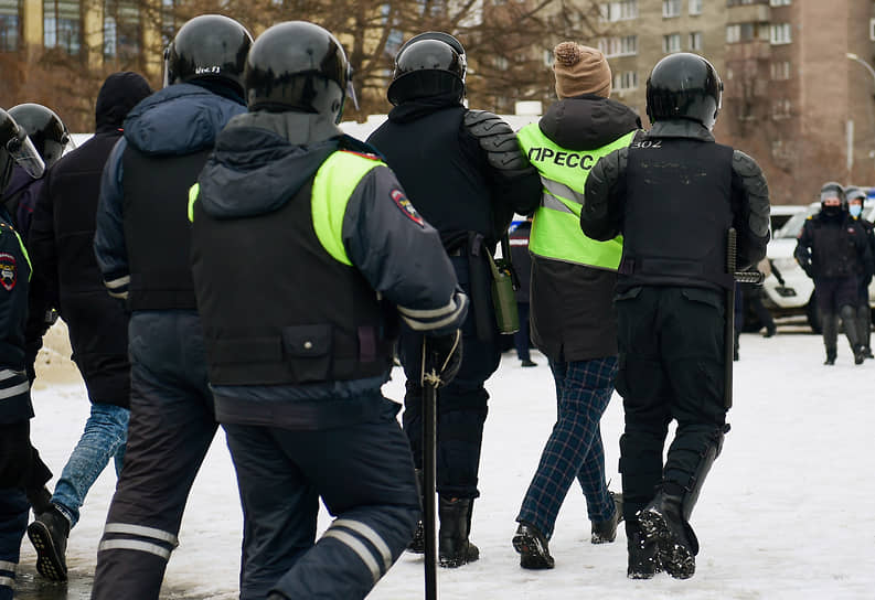 Задержание сотрудников прессы в Новосибирске