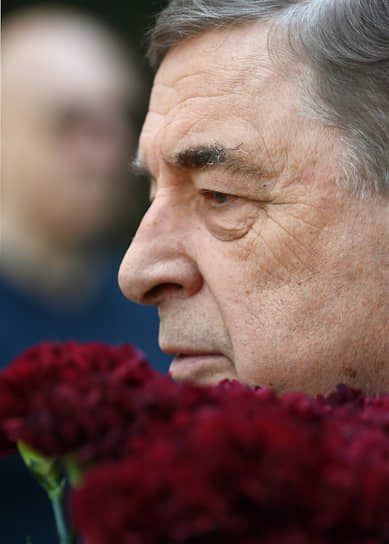 На траурной церемонии присутствовал председатель правления Союза предпринимателей евразийского экономического пространства «Деловой союз Евразии», экс-госсекретарь Союзного государства Павел Бородин