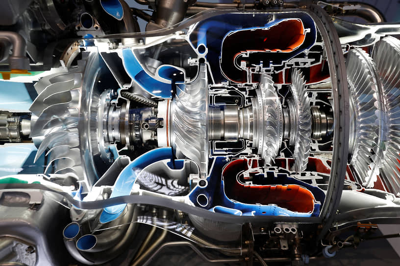 Двигатель Pratt & Whitney PW123  
