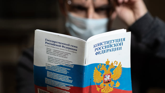 Верность расе, лояльность властям и права метисов