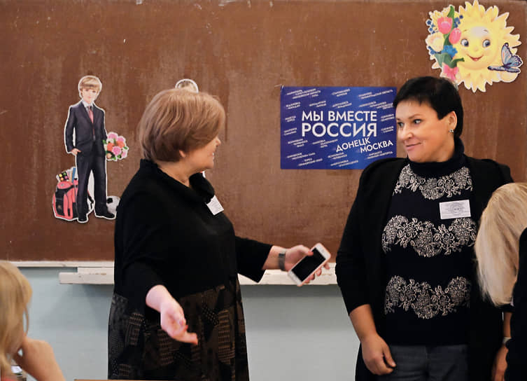 Члены комиссии на участке для голосования