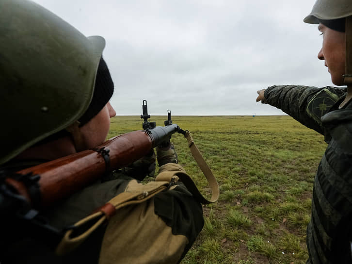 Огневая подготовка мобилизованных в Волгоградской области 