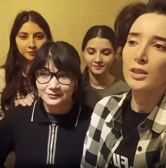 Патимат и Хадижат Хизриевы, Аминат Газимагомедова и Патимат Магомедова