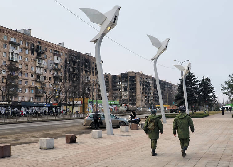 Жилые многоэтажные дома Мариуполя, пострадавшие в результате обстрелов 