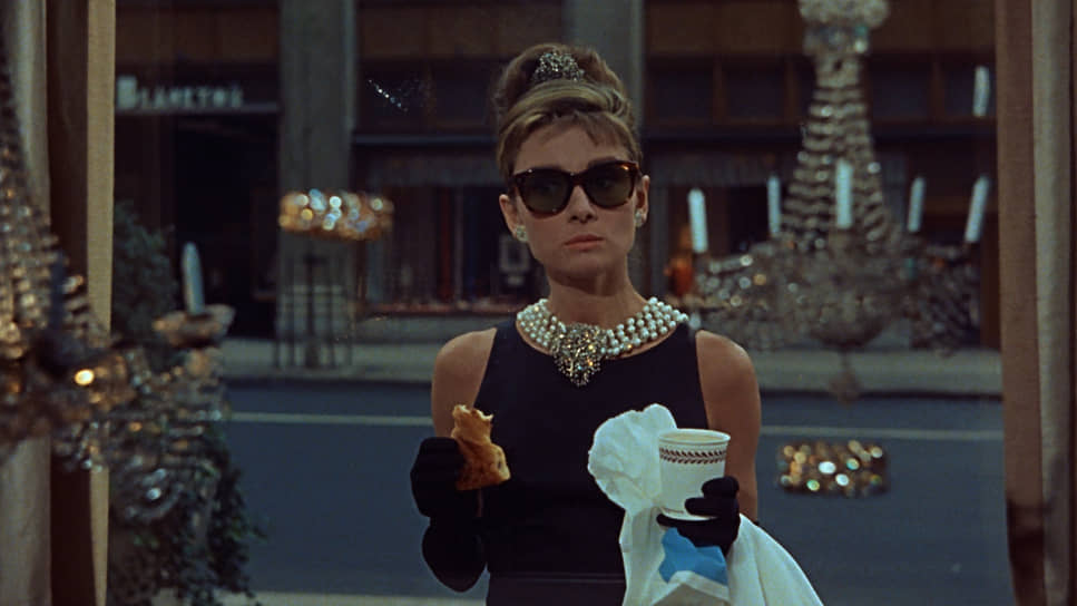 Одри Хепберн в ожерелье от Tiffany  
