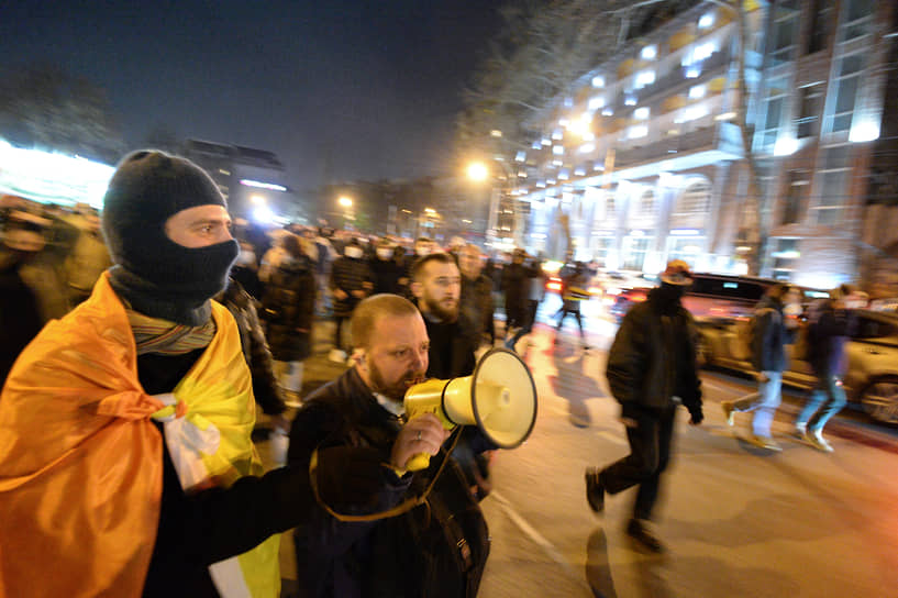Участники акции протеста