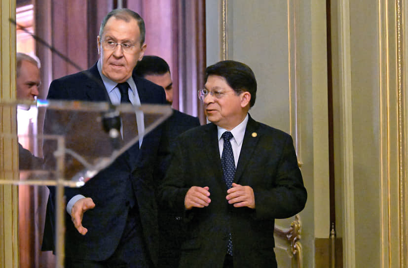 Главы МИД России и Никарагуа Сергей Лавров (слева) и Денис Монкада