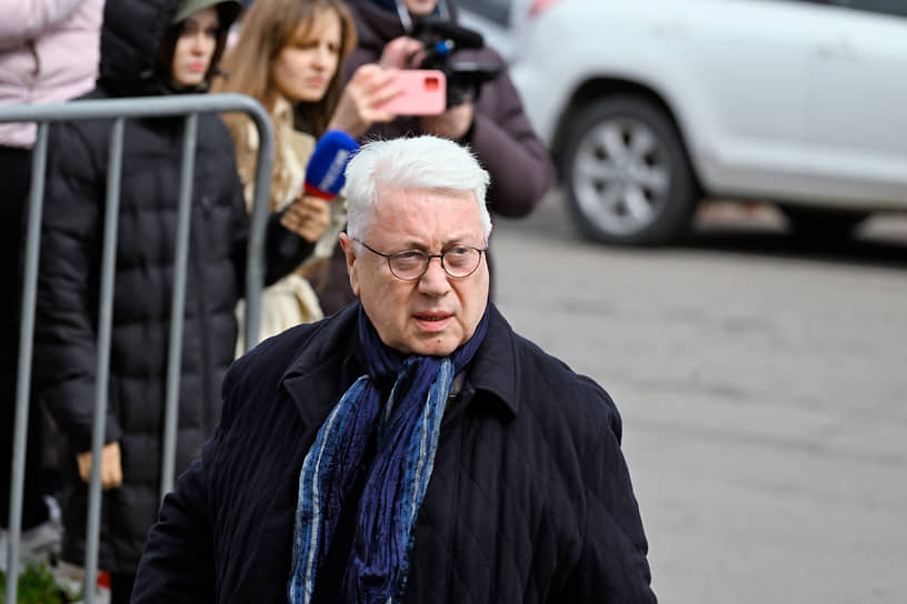 Артист Владимир Винокур