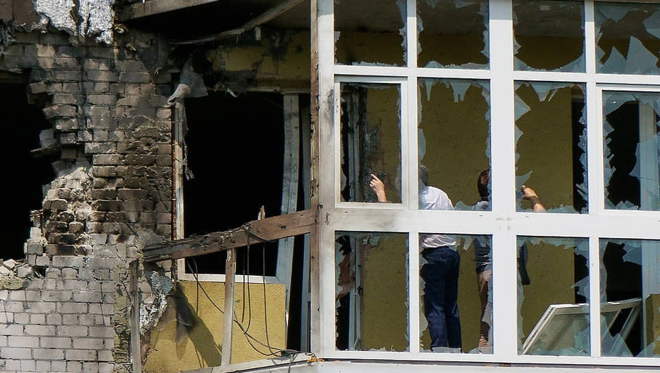 Инцидент произошел на улице Белинского. Рядом с поврежденным домом находится главный корпус Воронежского государственного университета 
