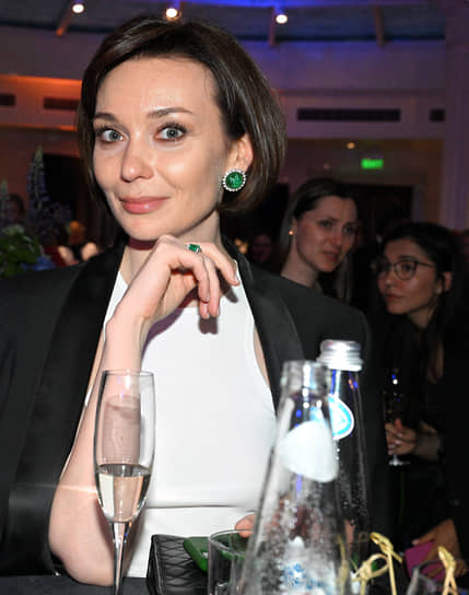 Журналистка и светский обозреватель ИД «КоммерсантЪ» Евгения Милова на Welcome party от «Русской медиагруппы»