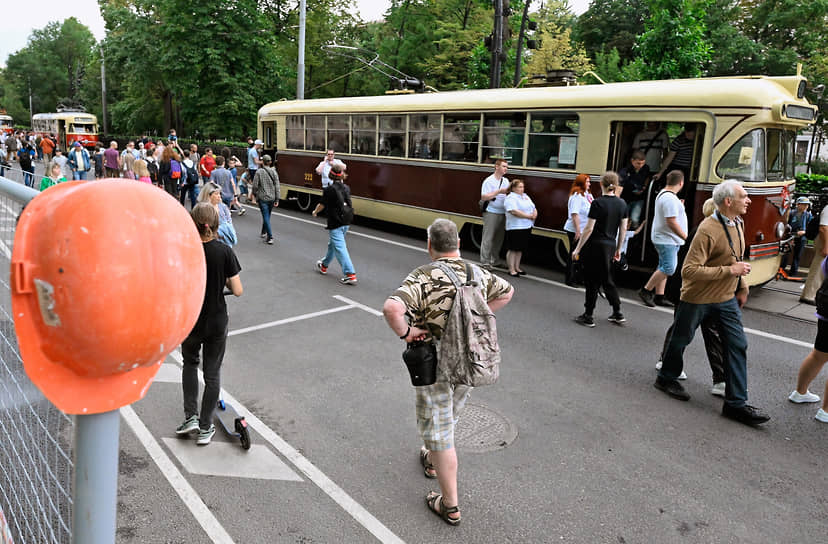 На мероприятии выступили артисты проекта «Музыка в метро» и хор Московского метрополитена 