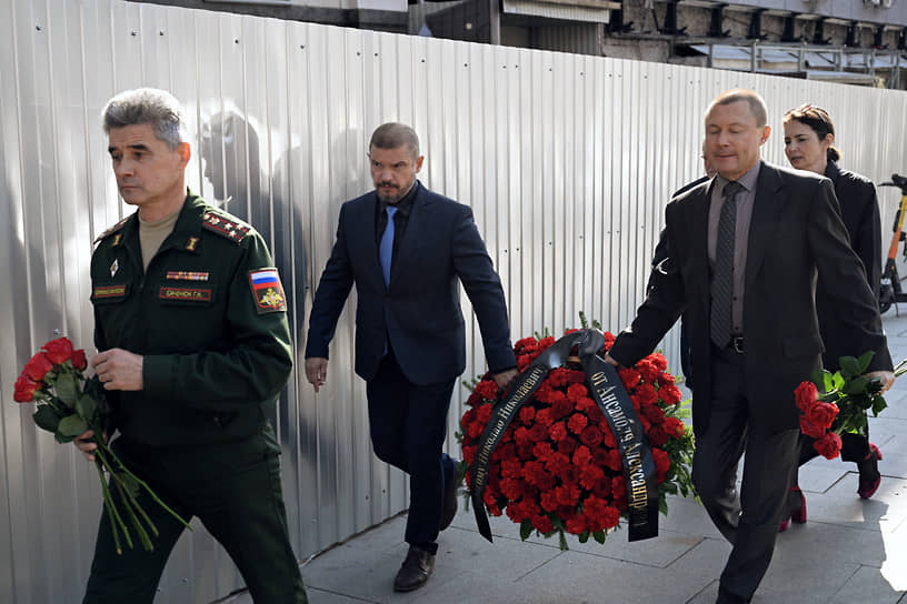 Художественный руководитель Ансамбля песни и пляски Российской армии имени Александрова Геннадий Саченюк (слева)