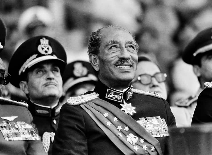 Президент Египта Анвар Садат был убит 6 октября 1981 года во время парада, посвященного очередной годовщине Октябрьской войны 