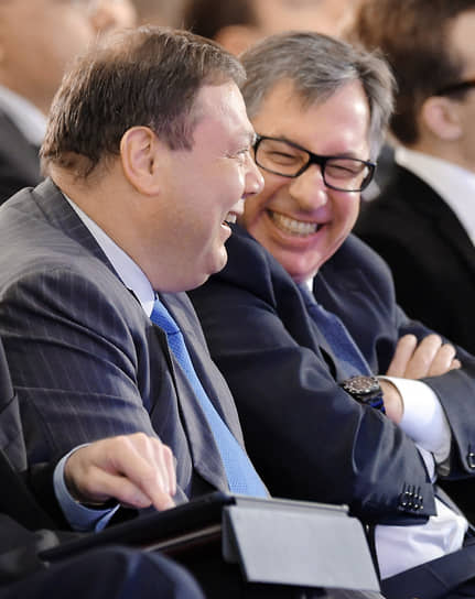 10 апреля 2024 года суд первой инстанции в Люксембурге постановил отменить персональные санкции, введенные Евросоюзом в отношении основателей «Альфа-групп» Петра Авена и Михаила Фридмана. Согласно документу, были удовлетворены ходатайства бизнесменов и отменены акты, сохранявшие ограничительные меры в период с 28 февраля 2022 года по 15 марта 2023 года 