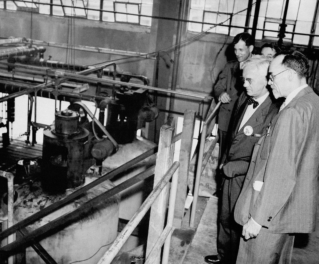 «Выработкой пенициллина в США в 1943 г. занимались 13, а в 1944 г. уже 21 предприятие» 