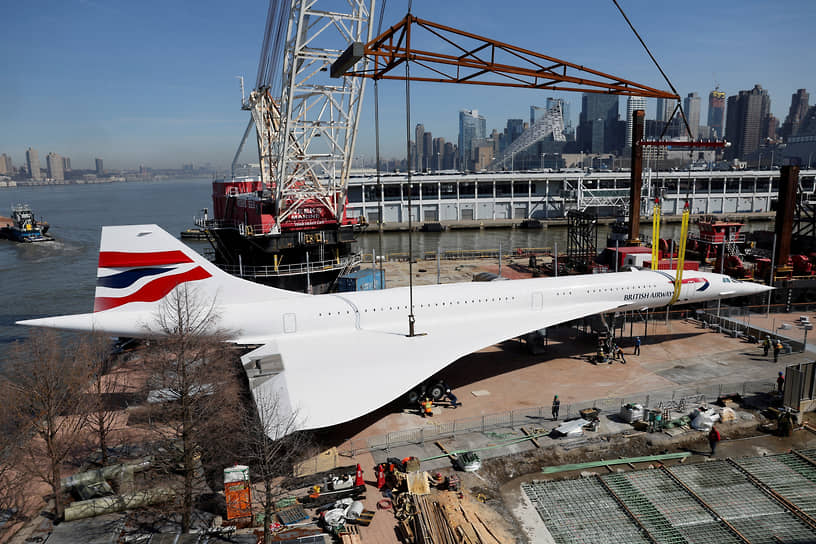 Сверхзвуковой пассажирский самолет Concorde 