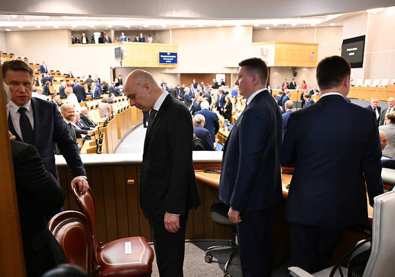 Слева направо: министр здравоохранения России Михаил Мурашко, глава Минфина Антон Силуанов, полпред правительства в Госдуме Александр Синенко и вице-премьер Александр Новак