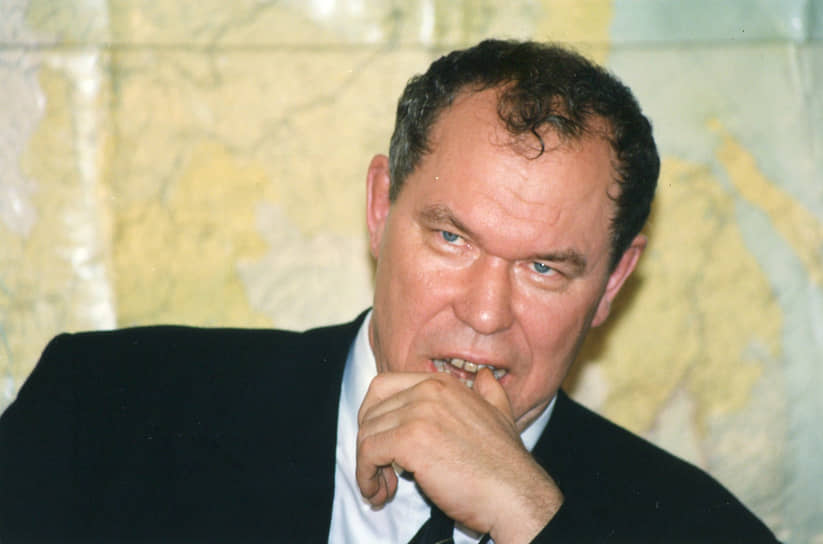 Руководитель «Движения в поддержку армии» Лев Рохлин 