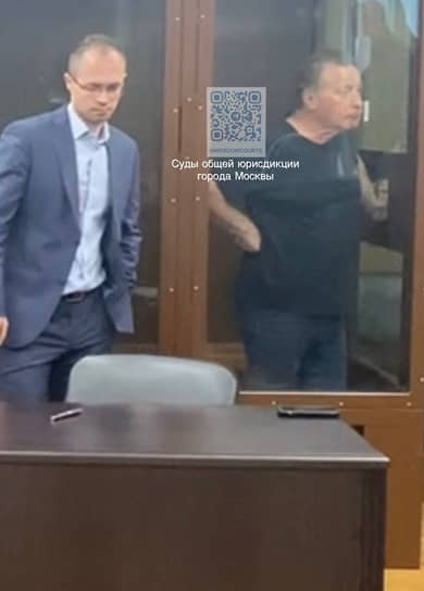 Экс-президент АФК «Система», бывший заместитель гендиректора ПАО «Фосагро» Евгений Новицкий в зале суда 