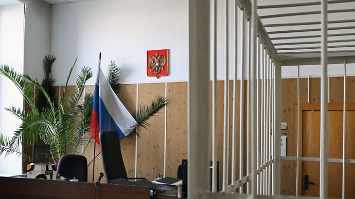 С чувством украденного долга