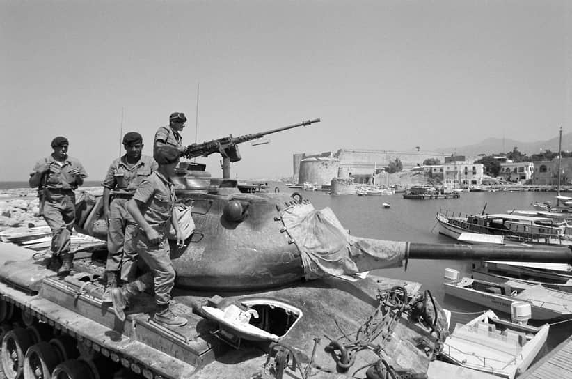 Военный переворот в Греции, закончившийся свержением «черных полковников» сыграл на руку туркам