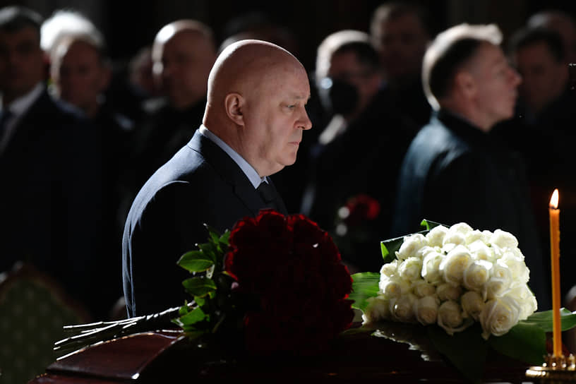Сергей Абельцев на церемонии отпевания лидера ЛДПР Владимира Жириновского в Храме Христа Спасителя (апрель 2022 года)